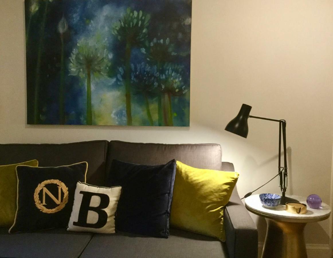 Beautiful 1Br Apartment In Historic St Aubin House מראה חיצוני תמונה